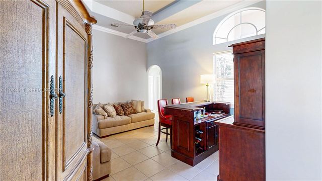 2835 Fairways Dr, Homestead, FL 33035