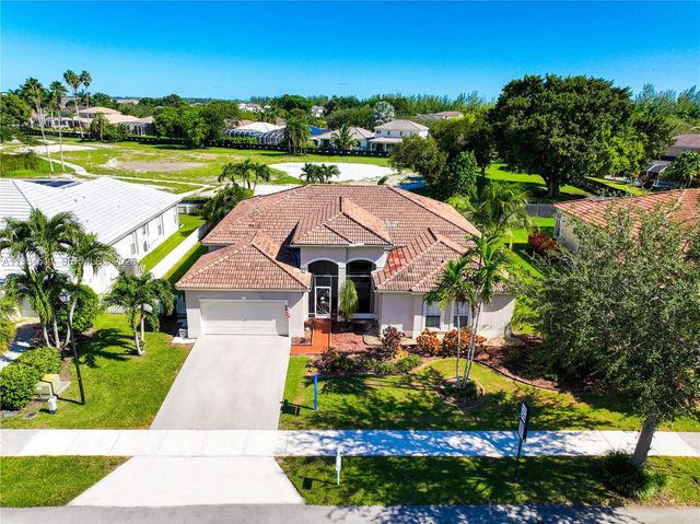 2835 Fairways Dr, Homestead, FL 33035