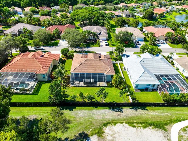 2835 Fairways Dr, Homestead, FL 33035