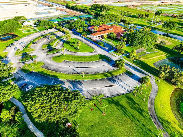 2835 Fairways Dr, Homestead, FL 33035