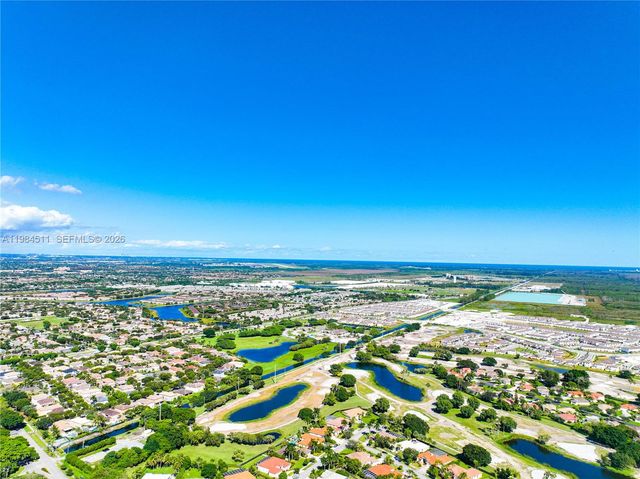 2835 Fairways Dr, Homestead, FL 33035