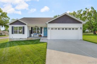 114 N Country Lane, Desloge, MO 63601