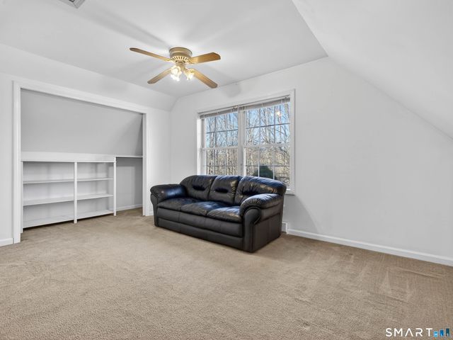 1877 Middletown Avenue, North Branford, CT 06472