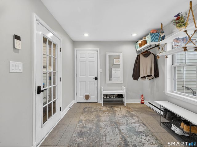 1877 Middletown Avenue, North Branford, CT 06472