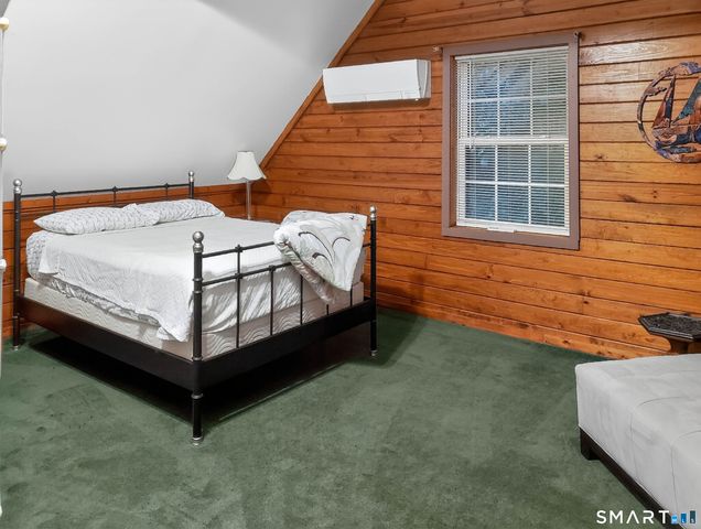 1877 Middletown Avenue, North Branford, CT 06472