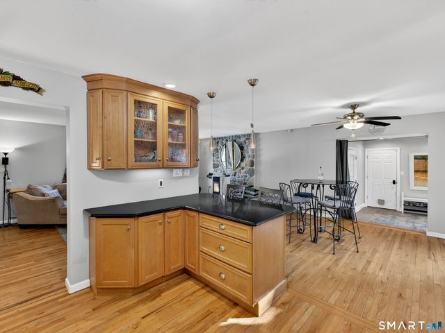 1877 Middletown Avenue, North Branford, CT 06472