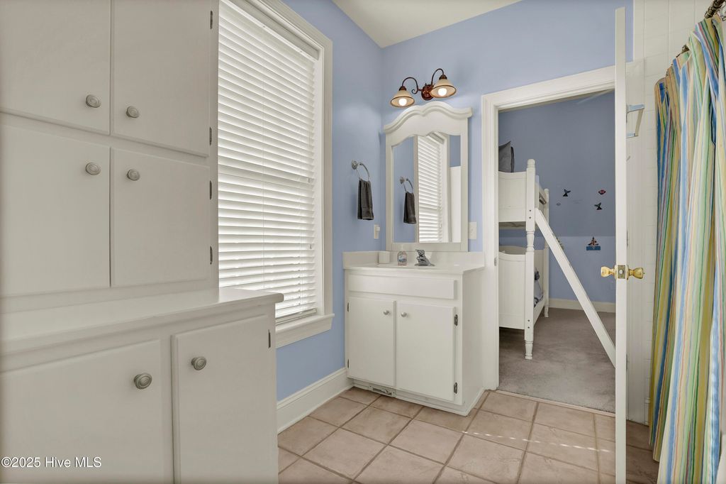 Image 22 of property listing at 4 Sailview Drive, Sneads Ferry, NC 28460