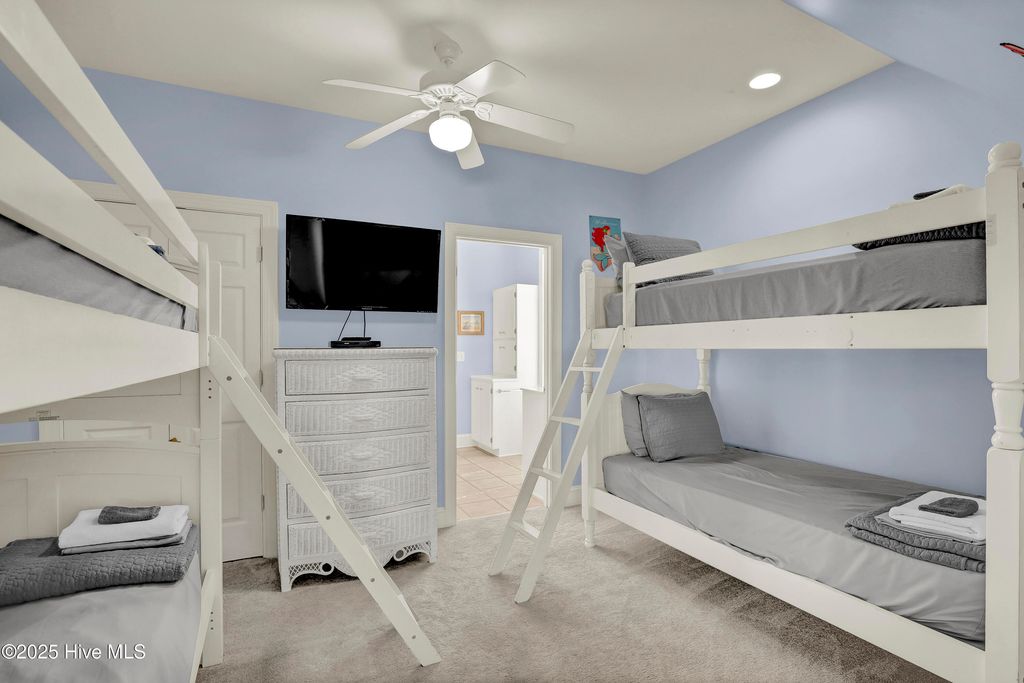 Image 24 of property listing at 4 Sailview Drive, Sneads Ferry, NC 28460