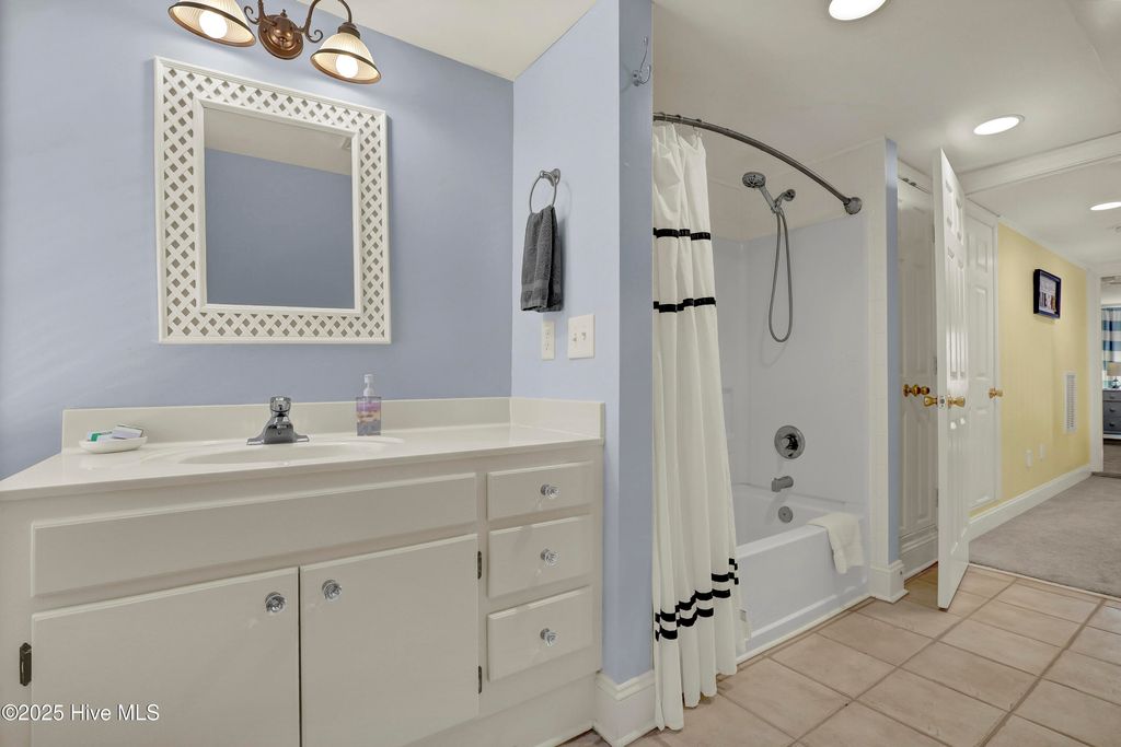 Image 28 of property listing at 4 Sailview Drive, Sneads Ferry, NC 28460