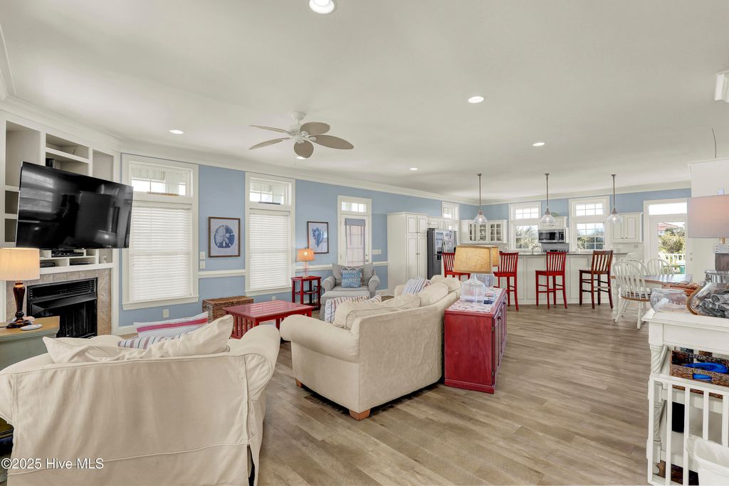 Image 4 of property listing at 4 Sailview Drive, Sneads Ferry, NC 28460