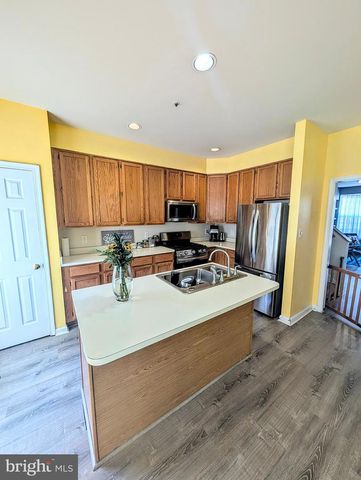 7834 YANKEE HARBOR DR, Montgomery Village, MD 20886