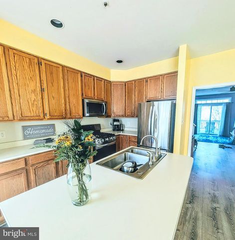 7834 YANKEE HARBOR DR, Montgomery Village, MD 20886