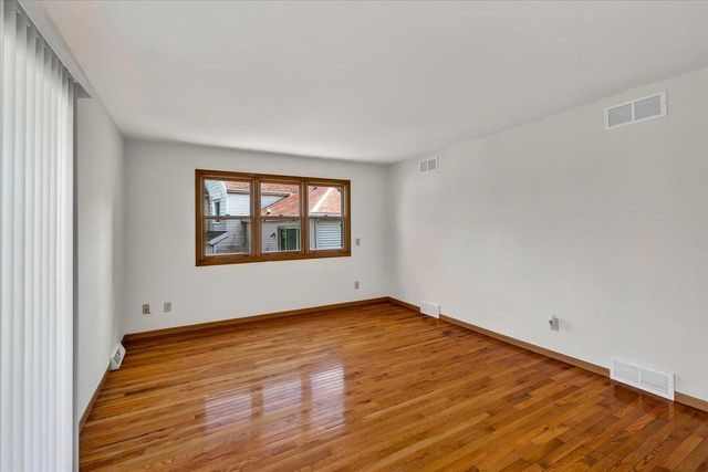 1 Georgetown Drive, Madison, WI 53719