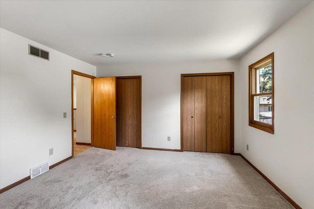 1 Georgetown Drive, Madison, WI 53719