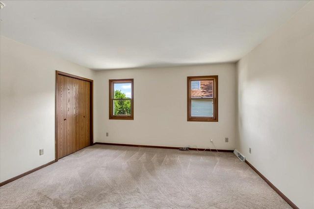 1 Georgetown Drive, Madison, WI 53719