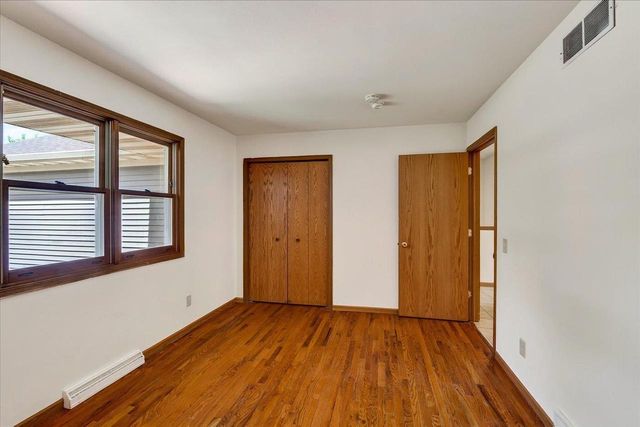 1 Georgetown Drive, Madison, WI 53719