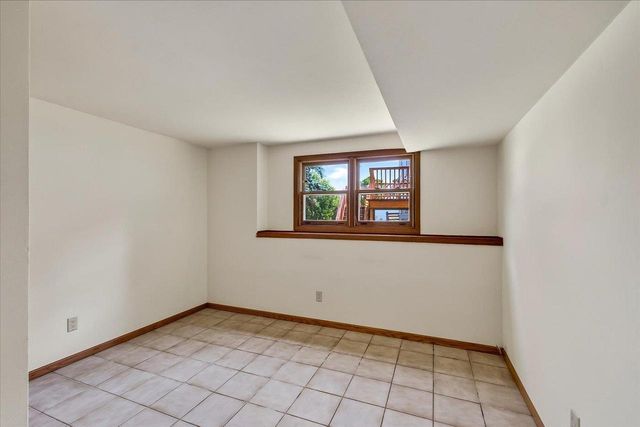 1 Georgetown Drive, Madison, WI 53719