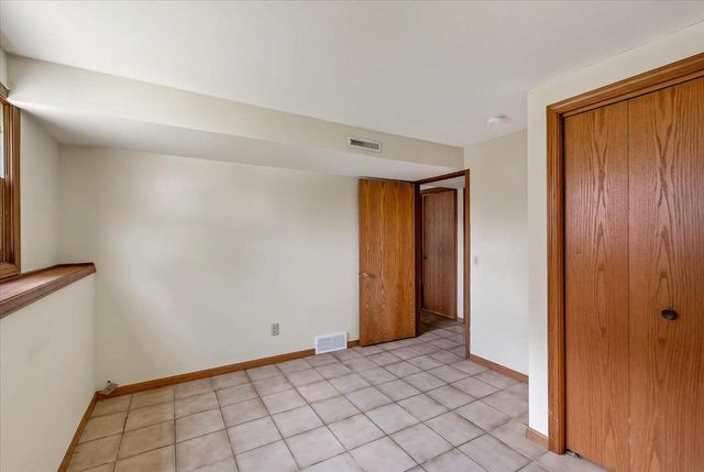 1 Georgetown Drive, Madison, WI 53719