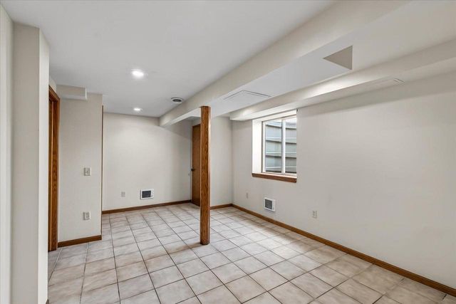 1 Georgetown Drive, Madison, WI 53719