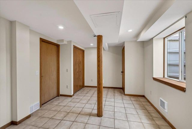 1 Georgetown Drive, Madison, WI 53719