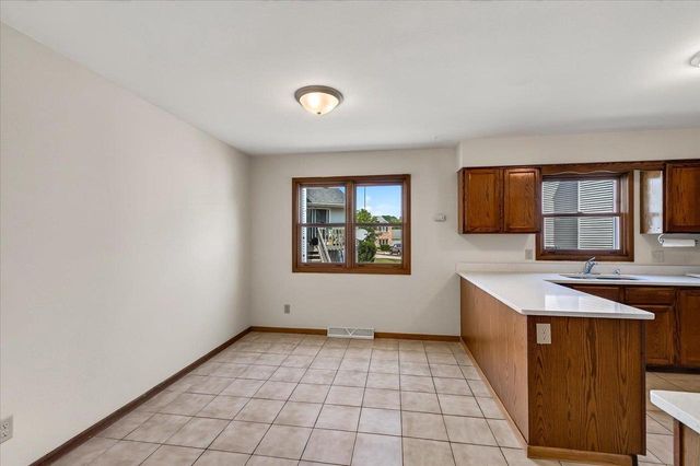 1 Georgetown Drive, Madison, WI 53719