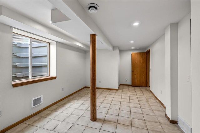 1 Georgetown Drive, Madison, WI 53719