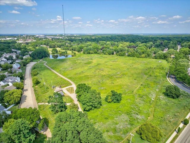 1 Georgetown Drive, Madison, WI 53719