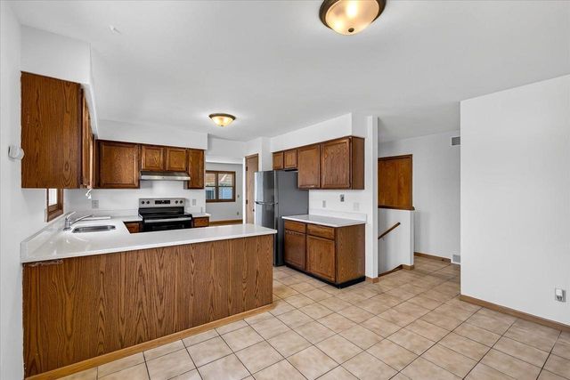 1 Georgetown Drive, Madison, WI 53719