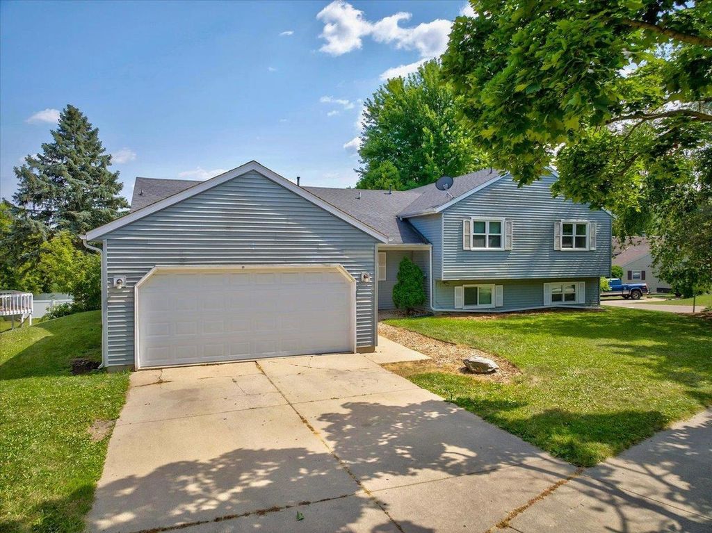 1 Georgetown Drive, Madison, WI 53719