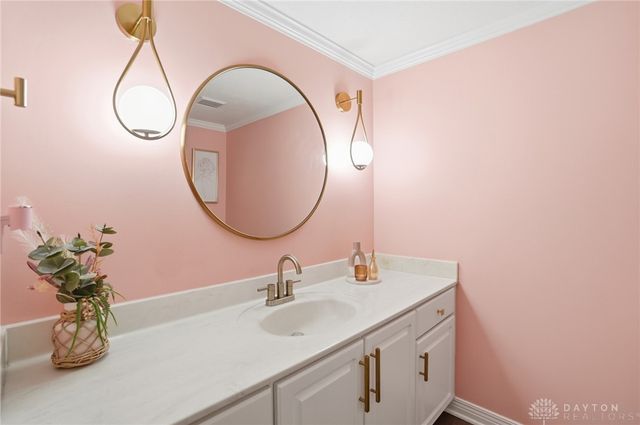 2570 River Bend Drive, Sugarcreek Twp, OH 45370