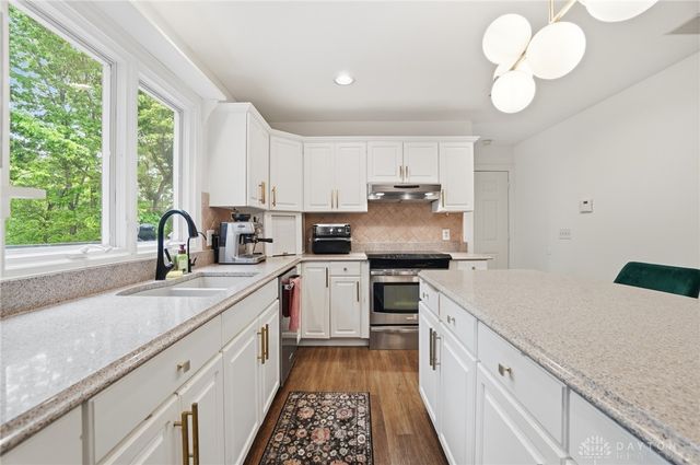 2570 River Bend Drive, Sugarcreek Twp, OH 45370