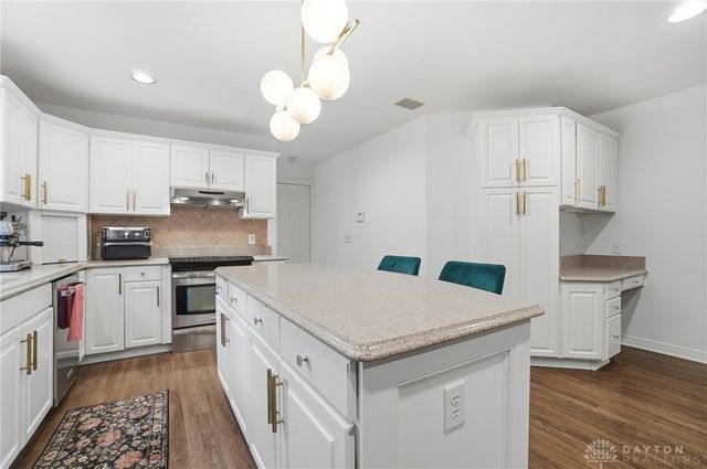 2570 River Bend Drive, Sugarcreek Twp, OH 45370