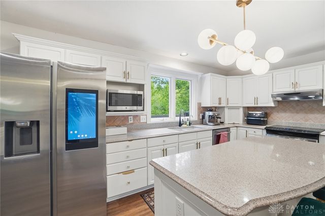 2570 River Bend Drive, Sugarcreek Twp, OH 45370