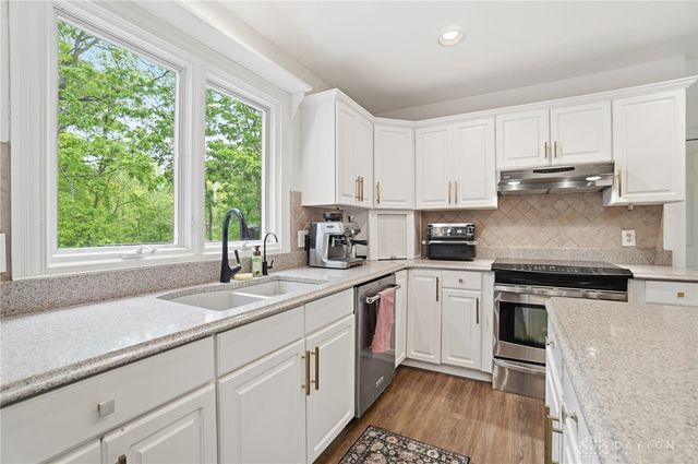 2570 River Bend Drive, Sugarcreek Twp, OH 45370