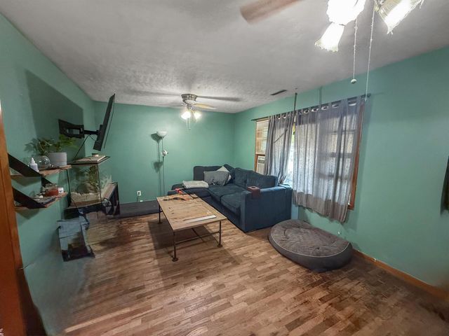 4291 SW Prairie Creek Rd, Benton, KS 67017