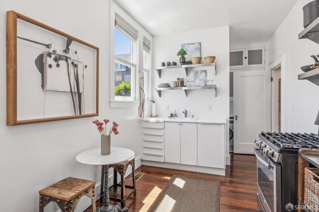 1698 Armstrong Avenue, San Francisco, CA 94124