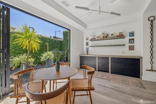 1698 Armstrong Avenue, San Francisco, CA 94124