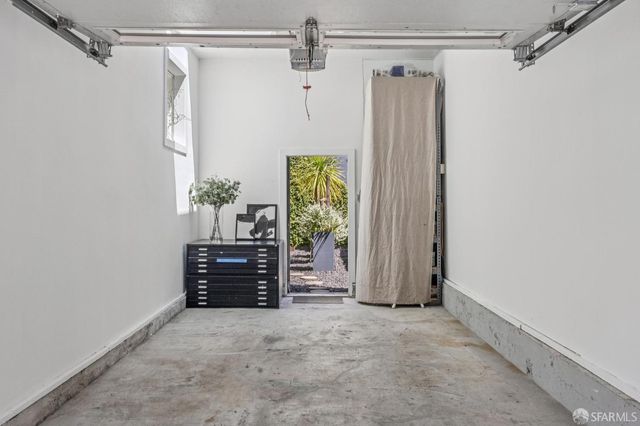 1698 Armstrong Avenue, San Francisco, CA 94124