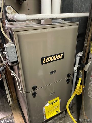 6963 Northview Drive, Lockport Town, NY 14094