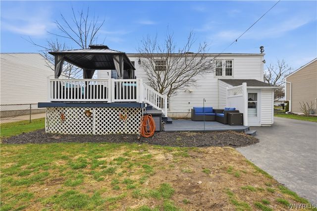 6963 Northview Drive, Lockport Town, NY 14094