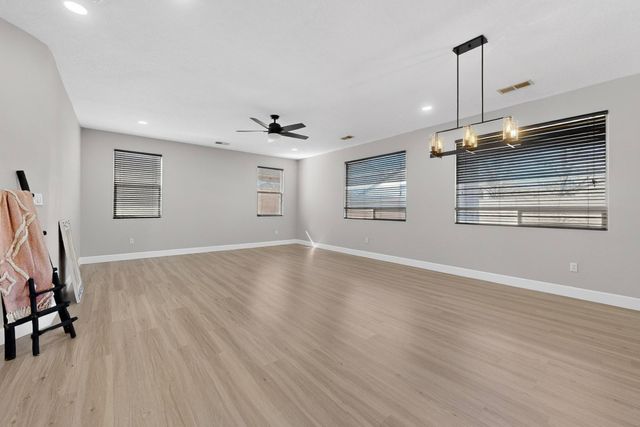 8035 Sand Springs Road NW, Albuquerque, NM 87114