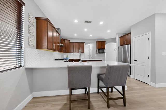 8035 Sand Springs Road NW, Albuquerque, NM 87114