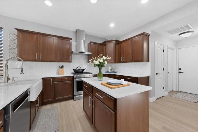 8035 Sand Springs Road NW, Albuquerque, NM 87114