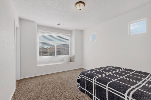 8035 Sand Springs Road NW, Albuquerque, NM 87114