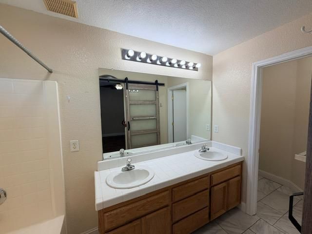 1923 Hardial Dr, Yuba City, CA 95993