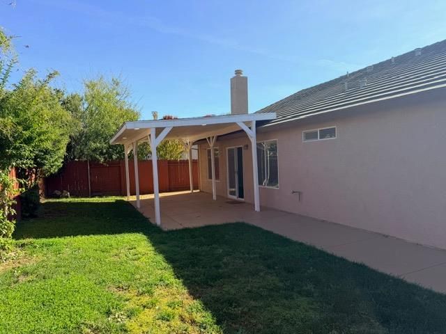 1923 Hardial Dr, Yuba City, CA 95993