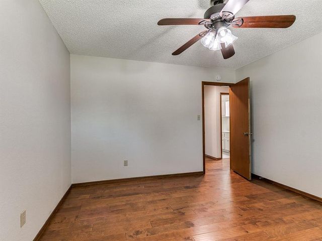 4721 Persimmon Court, Norman, OK 73072