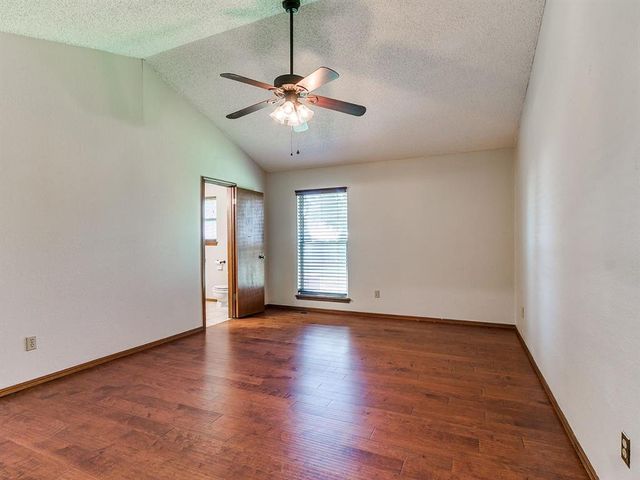 4721 Persimmon Court, Norman, OK 73072