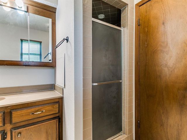 4721 Persimmon Court, Norman, OK 73072