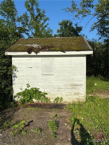 9497 Harrison Street, Evans, NY 14006